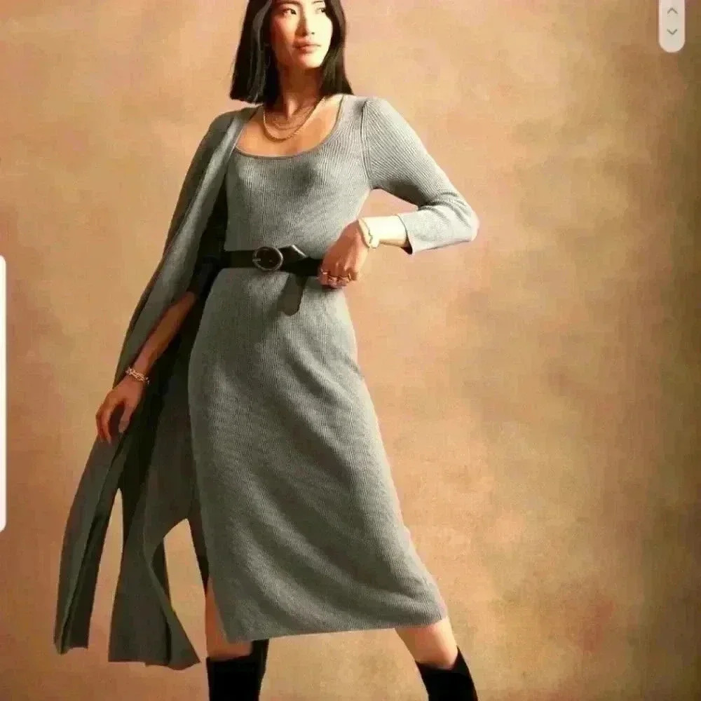 BananaāRepublicāScoop-NeckāMidiĀ Dress
